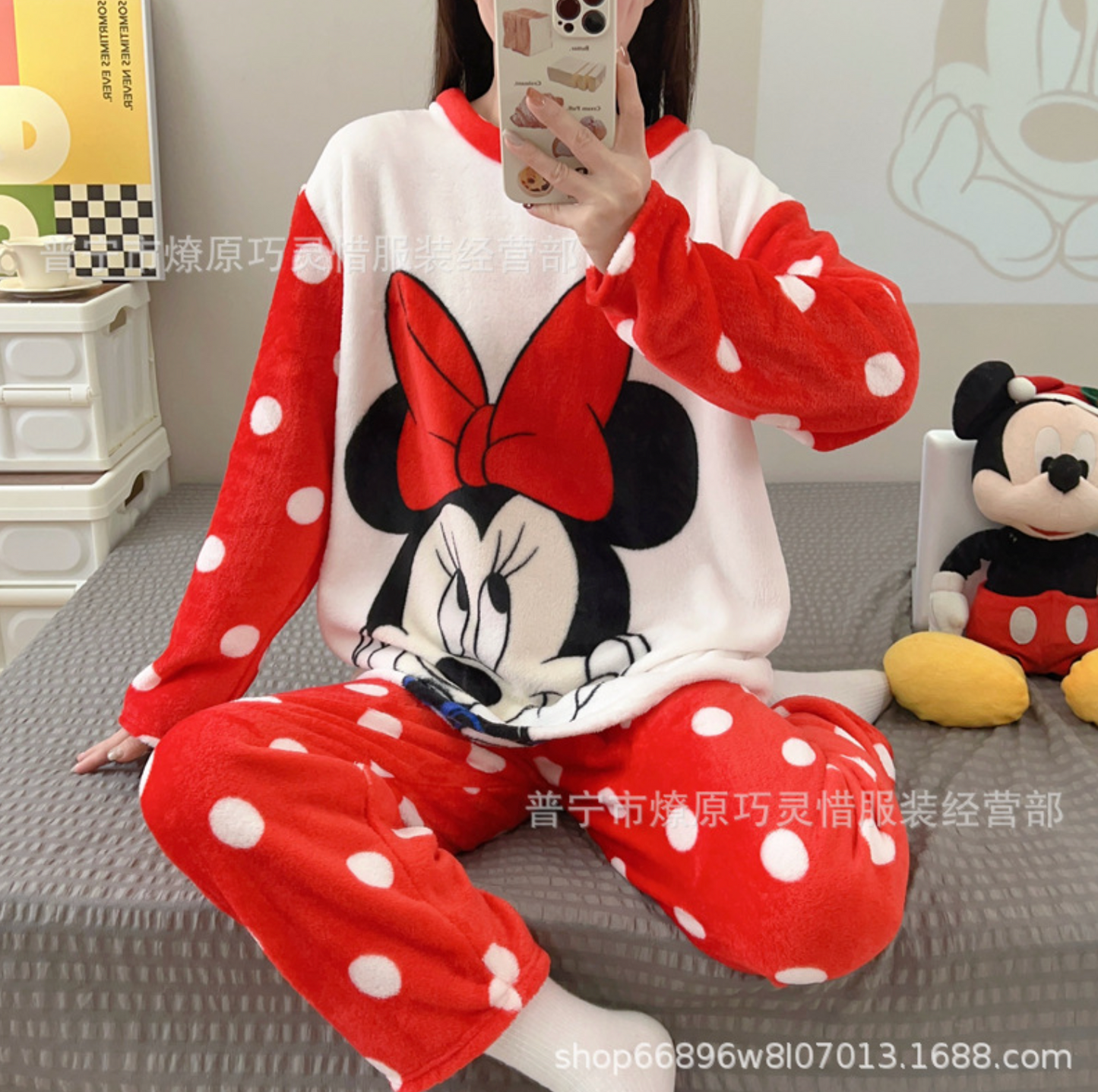 FLASH SALE‼️ 2PC Set Velvet Fleece PJ Pajama Set- Warm Set - SIZE M/L