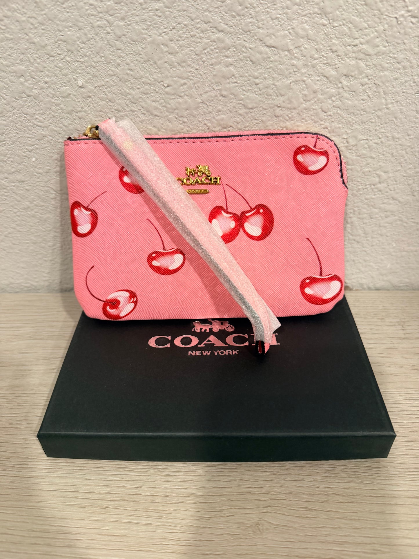 INSPIRED WRISTLET BRAND NEW- 6.5 X 4.5 INCHES- INCLUDES GIFT BOX